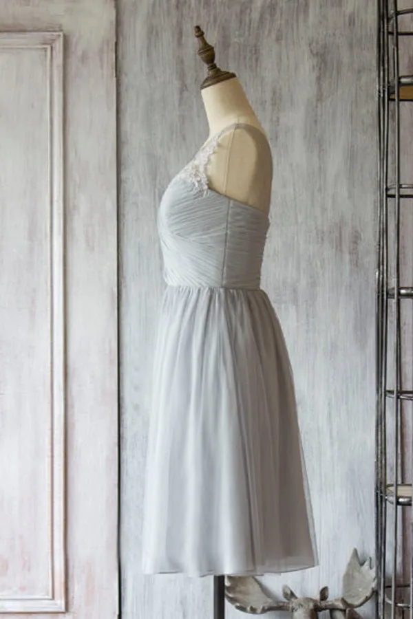 A-Line Boat Neck Knee-Length Grey Tulle Bridesmaid Dress with Appliques AHC639