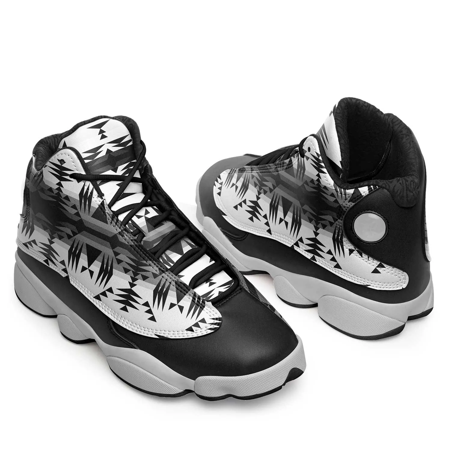 Between the Mountains White and Black Isstsokini Athletic Shoes