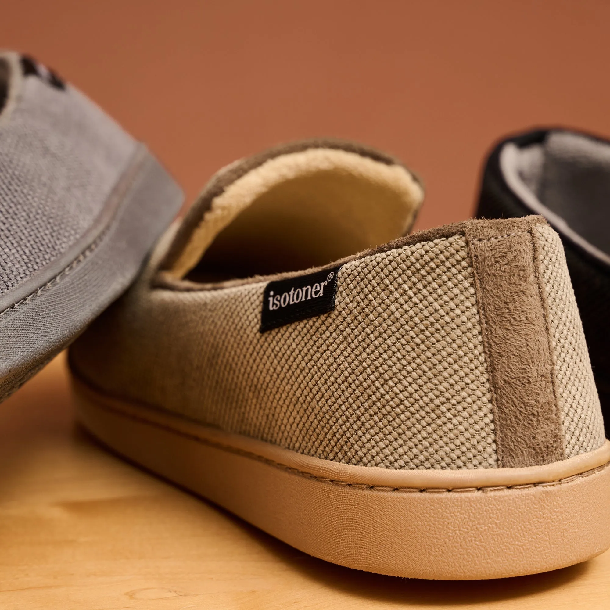 Men's Diamond Corduroy Loafer Slipper with Moisture Wicking and Gel Infused Memory Foam