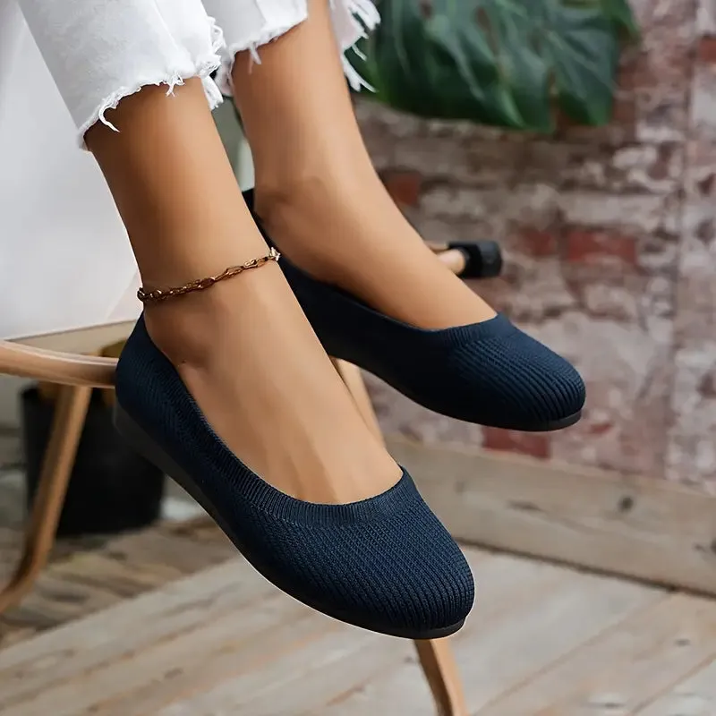 Slim and airy doll shoes