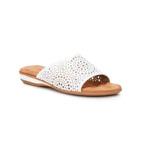 Walking Cradles Wc Coralie Women Slide Sandal In White Soft Antando Leather